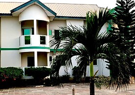 Lloyds Beach Resort & Hotel