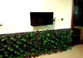 Lloyds Beach Resort & Hotel