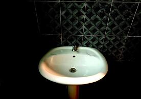 Lloyds Beach Resort & Hotel