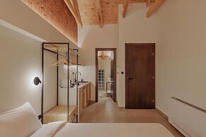 12 Pyles Living History