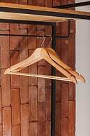 12 Pyles Living History