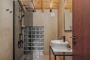 12 Pyles Living History