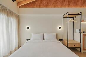 12 Pyles Living History