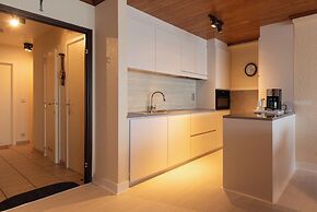 Apartment in Middelkerke With Beach Views
