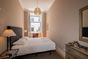 Baixa Apartment by Les Deux Mariettes