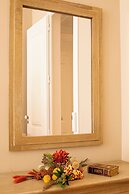 Baixa Apartment by Les Deux Mariettes