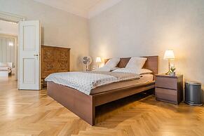 Prague Bliss Apartment - Lesser Town Charm