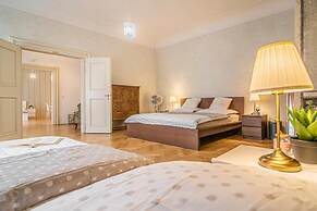 Prague Bliss Apartment - Lesser Town Charm