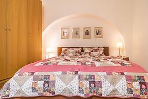 Prague Charm Apartment in Mala Strana