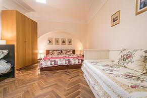 Prague Charm Apartment in Mala Strana