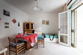 Luminous Apartment With Garden