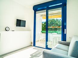 Enjoy the sun From the Terrace of our Studio