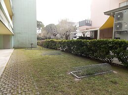 Flat With Parking Only 100m From the Beach