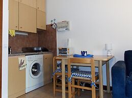 Flat With Parking Only 100m From the Beach