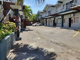 Christar Villas Hotel