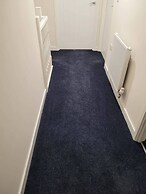 Central 2 Bed Home - Parking, Ev Point, Garden