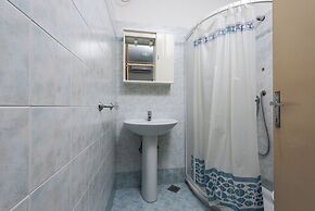 Luminous Flat in Bibione With Garden