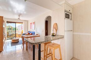 Las Olas in El Medano