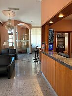 KRAL Suite Hotel & Serviced Apartment