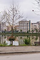 Tirent Apartment-Modern 1-Bedroom Stay Near Liqeni i Thatë