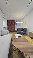 Tirent Apartment-Modern 1-Bedroom Stay Near Liqeni i Thatë