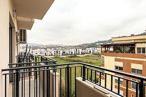 Tirent Apartment-Modern 1-Bedroom Stay Near Liqeni i Thatë