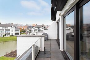 Spacious Apartment With Terrace