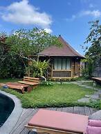 Swarma Villa Ubud Near Monkey Forest