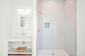 My Porch or Yours 219 ESC