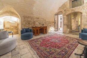 P43 Sicilian Suites