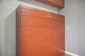 2Br Green Pramuka City Apartment Near Shopping Center