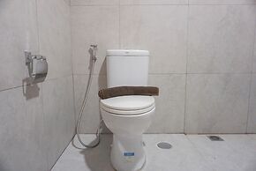 Homey Simply Studio Room At Pollux Chadstone Apartment