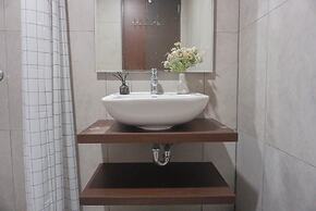 Homey Simply Studio Room At Pollux Chadstone Apartment