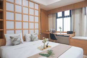 Modern Look Studio Apartment At Pollux Chadstone