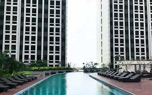 Modern Look Studio Apartment At Pollux Chadstone