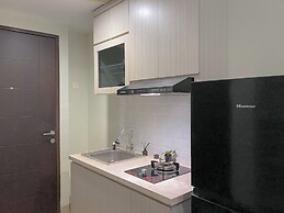 Cozy And Best Deal Studio Apartment Grand Dhika City