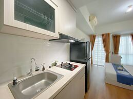 Cozy And Best Deal Studio Apartment Grand Dhika City