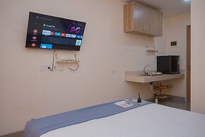 Convenient Studio Apartment At B Residence