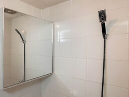 Best And Homey 2Br At Bassura City Apartment