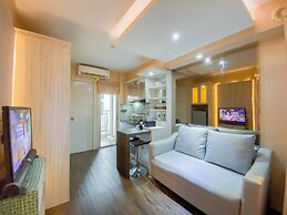 Best And Homey 2Br At Bassura City Apartment