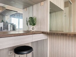 Best And Homey 2Br At Bassura City Apartment