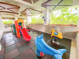 Best And Homey 2Br At Bassura City Apartment