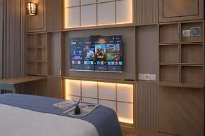 Warm And Well Designed 1Br At The Smith Alam Sutera Apartment