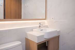 Warm And Well Designed 1Br At The Smith Alam Sutera Apartment