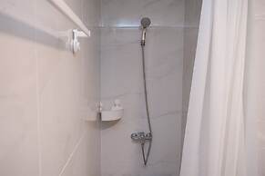 Warm And Well Designed 1Br At The Smith Alam Sutera Apartment