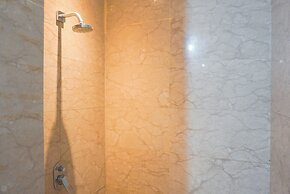 Elegant And Best Deal 1Br At L'Avenue Pancoran Apartment