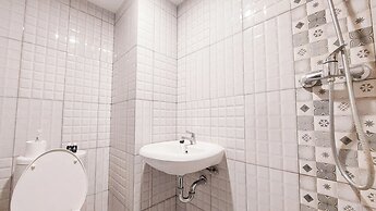 Best Deal Studio Apartment At De Prima