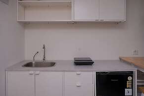 Warm And Simply Studio At Cisauk Point Apartment