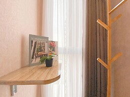 Homey Studio Apartment Tokyo Riverside Pik 2