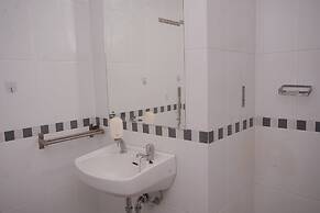 Cozy And Homey Studio At Trimezia Beverly 90210 Apartment